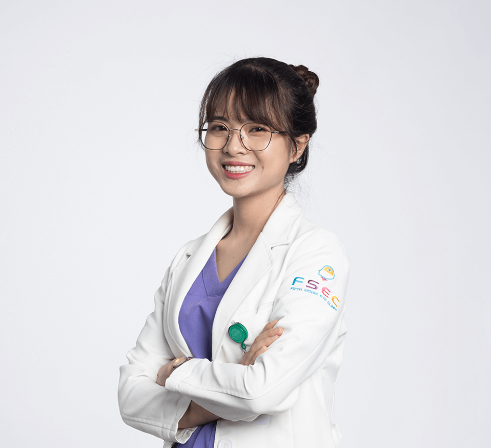 Optometrist Lê Sang Sang