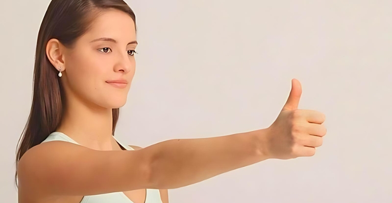 Bài tập căng giãn cơ mắt