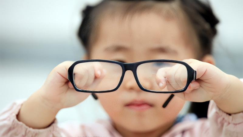 Ưu điểm của tròng kính Stellest